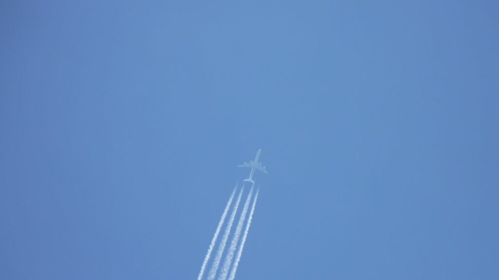 avion très haut